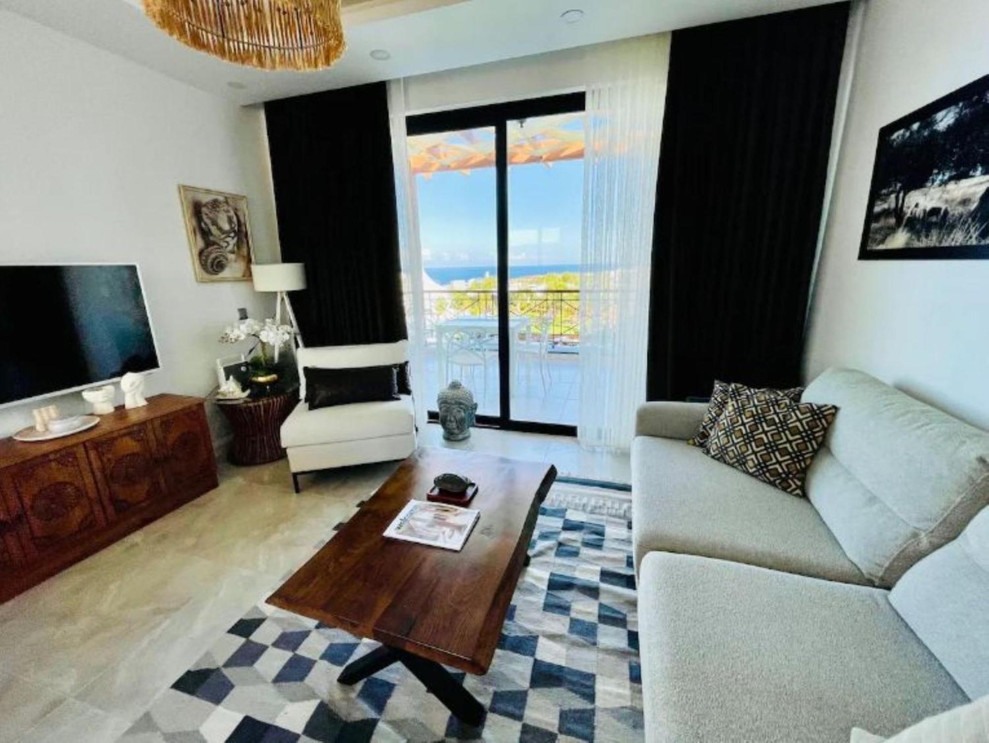 Luxurious Seafront Penthouse Διαμέρισμα Κερύνεια Εξωτερικό φωτογραφία