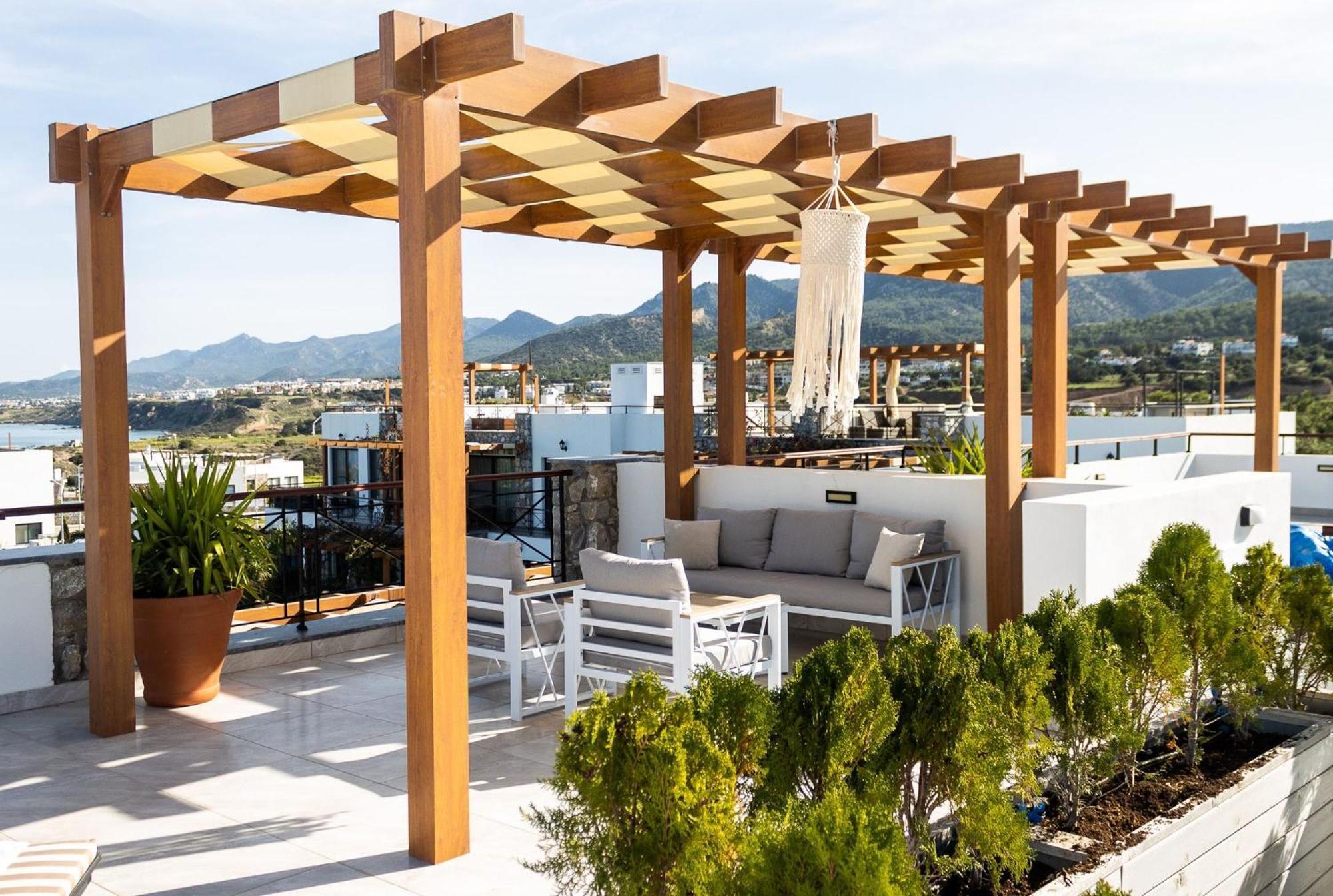Luxurious Seafront Penthouse Διαμέρισμα Κερύνεια Εξωτερικό φωτογραφία